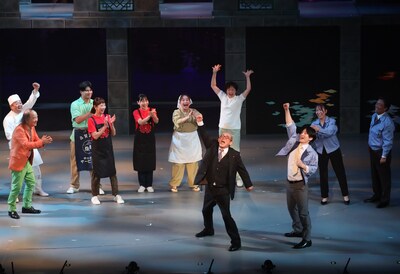 大阪松竹座さよなら公演「大阪は踊る！」より。