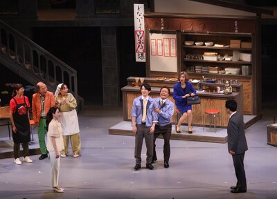 大阪松竹座さよなら公演「大阪は踊る！」より。