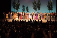 劇団四季 ミュージカル「赤毛のアン」京都公演より、カーテンコールの様子。