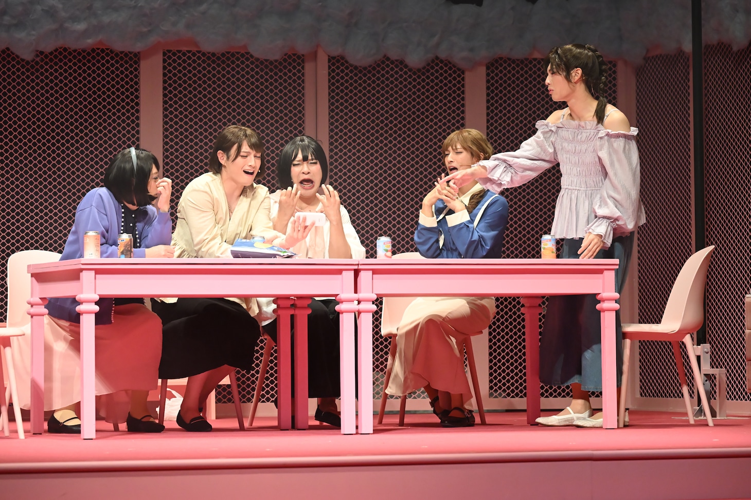 舞台「エグ女2025」より。