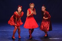 赤坂芸術祭2025「血は立ったまま眠っている」より。