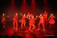 赤坂芸術祭2025「血は立ったまま眠っている」より。