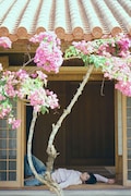 「前田拳太郎カレンダー2026.04-2027.03」より。©KADOKAWA(撮影:神藤剛)
