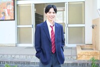 水門朝也役の新正俊。©「UNREAL-不条理雑貨店-」製作委員会