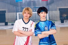 左から廣野凌大、植田圭輔。（撮影：小境勝巳、佐藤薫、冨田味我）