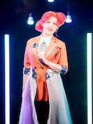 今井かなこ扮するヘレン。