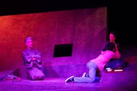 「狂人なおもて往生をとぐ～昔、僕達は愛した～」より。（撮影：引地信彦）