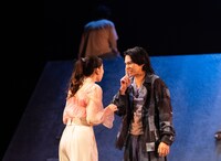 「狂人なおもて往生をとぐ～昔、僕達は愛した～」より。（撮影：引地信彦）