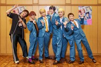 舞台「忘却バッテリー」の出演者ら。