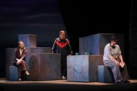 M&Oplaysプロデュース「私を探さないで」より。（撮影：宮川舞子）