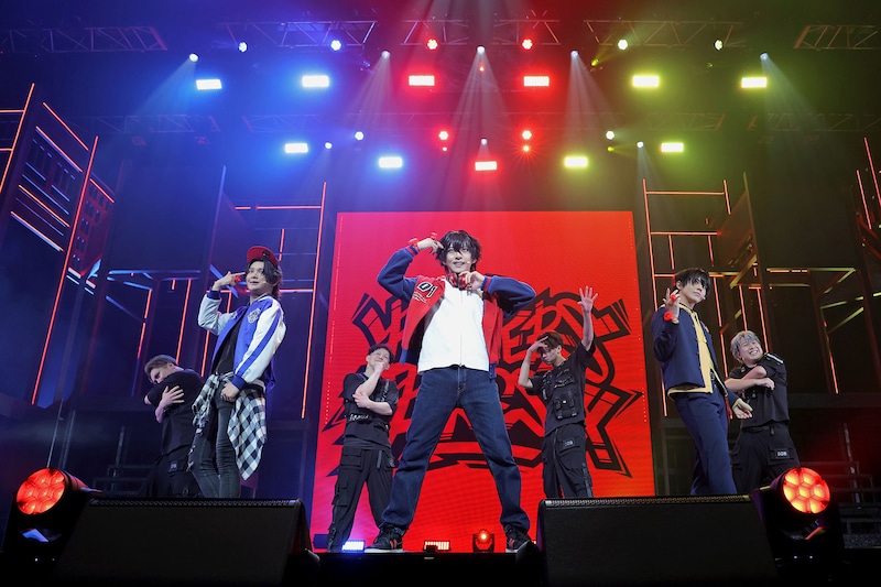「『ヒプノシスマイク -Division Rap Battle-』Rule the Stage《Buster Bros!!! & Bad Ass Temple feat. 糸の会 & WESTEND-MAFIA》」より。