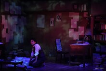 富田翔・一人芝居「憑」より。