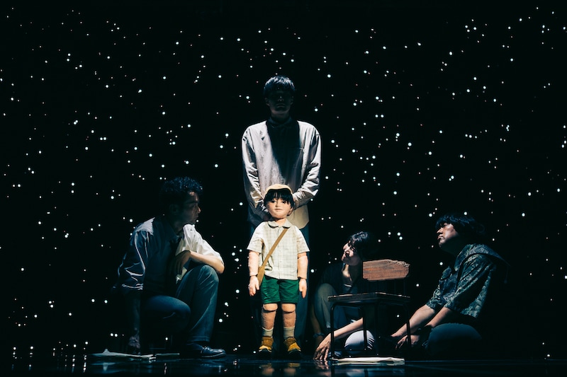 EPOCH MAN「我ら宇宙の塵」より。（撮影：一色健人）