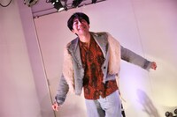 食む派 新作公演「暮らしとペニス/音楽とヴァギナ」より。（撮影：明田川志保）