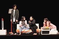 舞台「パレード」より。