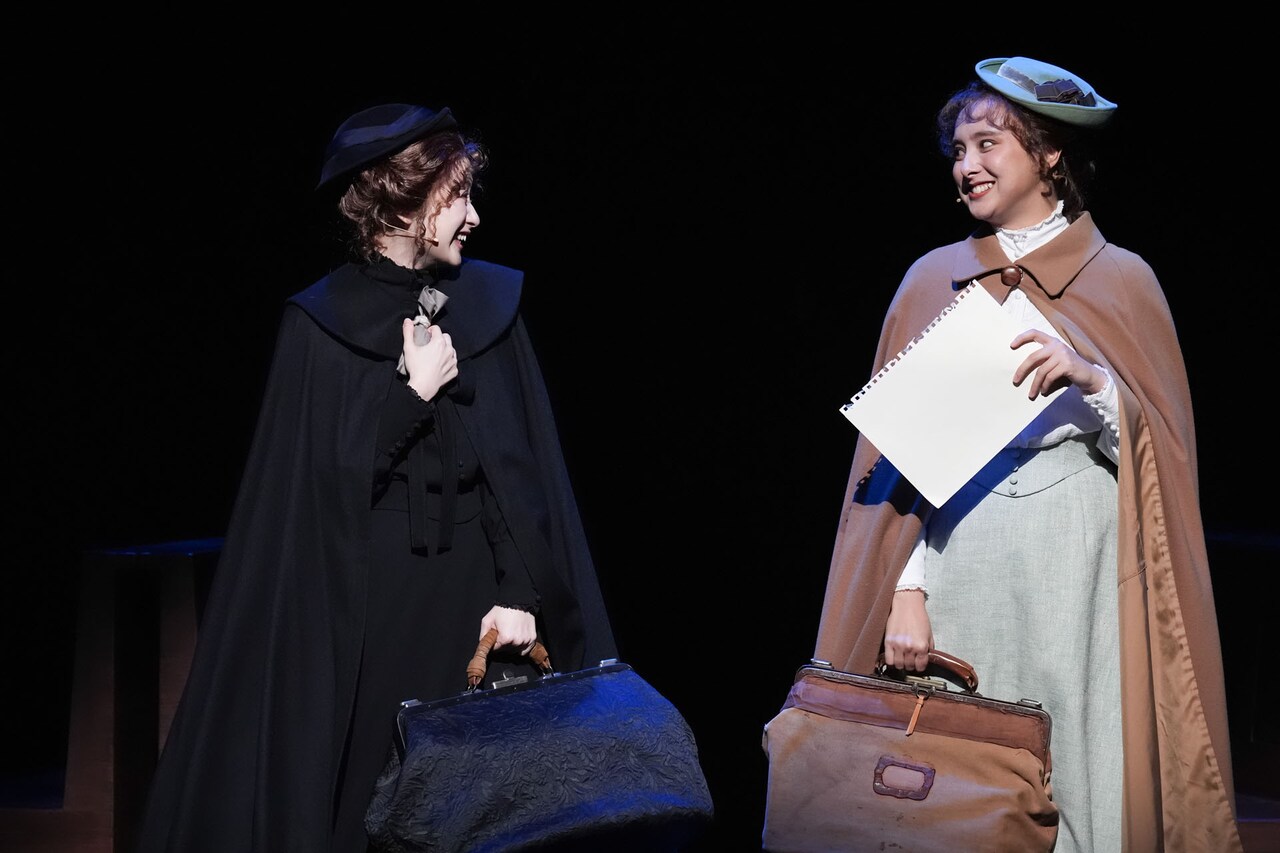 希少　公式未発売　新品　高橋真琴　フラワーベース　花瓶 花瀬琴音扮する橘日向。 - 舞台「東京リベンジャーズ」キー