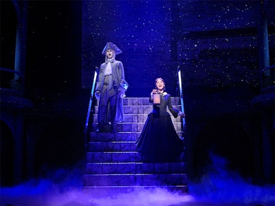 劇団四季「ゴースト＆レディ」より。（撮影：上原タカシ）