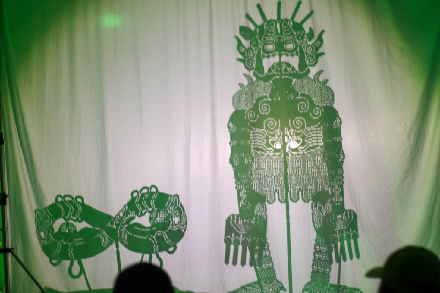 篠田千明×ナナン・アナント・ウィチャクソノ×たかくらかずき「まよかげ／Mayokage」より。