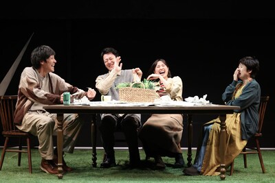 ほろびて「光るまで」より。（撮影：明田川志保）