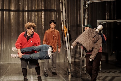 ゆうめい 10周年全国ツアー公演「養生」より。（撮影：佐々木啓太）