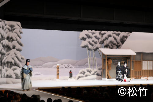 昼の部「道行雪故郷」より。