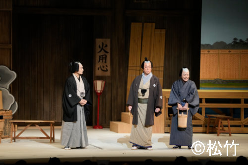 夜の部「歌舞伎絶対続魂～幕を閉めるな～」より。