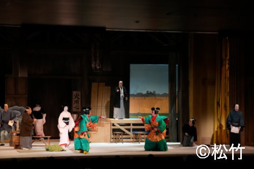 夜の部「歌舞伎絶対続魂～幕を閉めるな～」より。