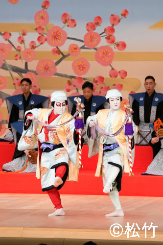 夜の部「當年祝春駒」より。