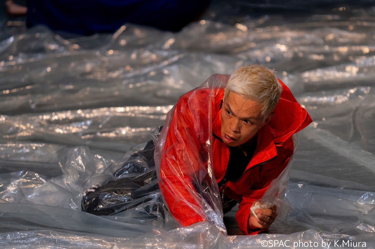 一種の臨死体験のような…SPACと上田久美子が生み出す新たな「ハムレット」幕開け