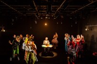 NICO×frogs 第5回公演「檻の中の微睡み」より。（撮影：河西沙織）