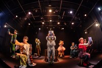 NICO×frogs 第5回公演「檻の中の微睡み」より。（撮影：河西沙織）