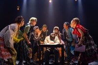 NICO×frogs 第5回公演「檻の中の微睡み」より。（撮影：河西沙織）