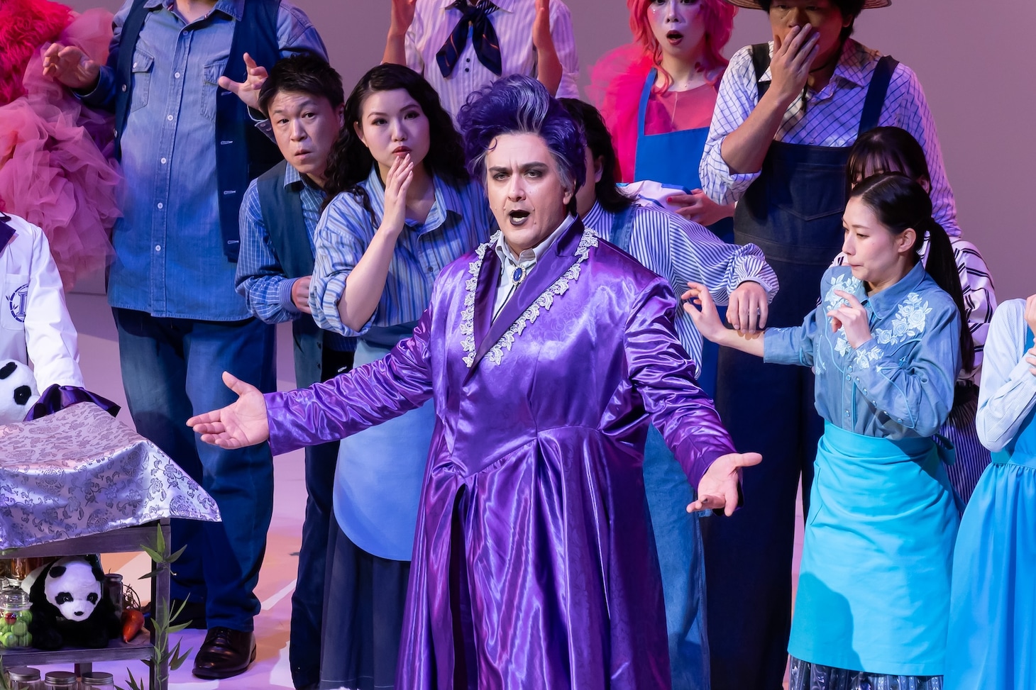 2025年度 全国共同制作オペラ ドニゼッティ作曲 / 歌劇「愛の妙薬」より。©Takashi Fujimoto