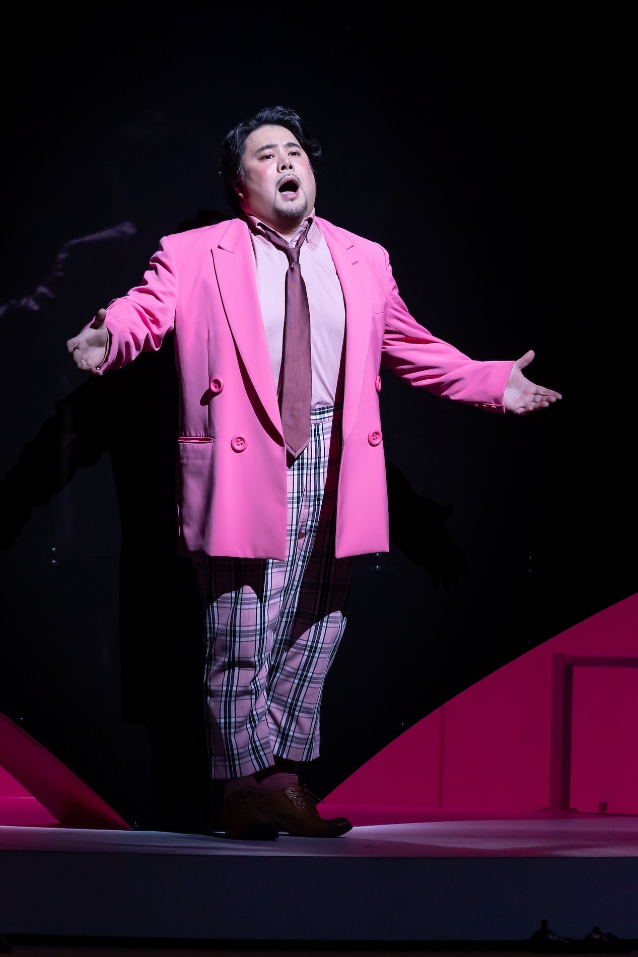 2025年度 全国共同制作オペラ ドニゼッティ作曲 / 歌劇「愛の妙薬」より。©Takashi Fujimoto