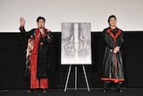 左から松本幸四郎、尾上松也。（提供：松竹）