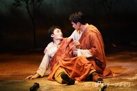 草彅剛と自分を探す旅へ「シッダールタ」本日開幕「一緒に深く感じ合いましょう」