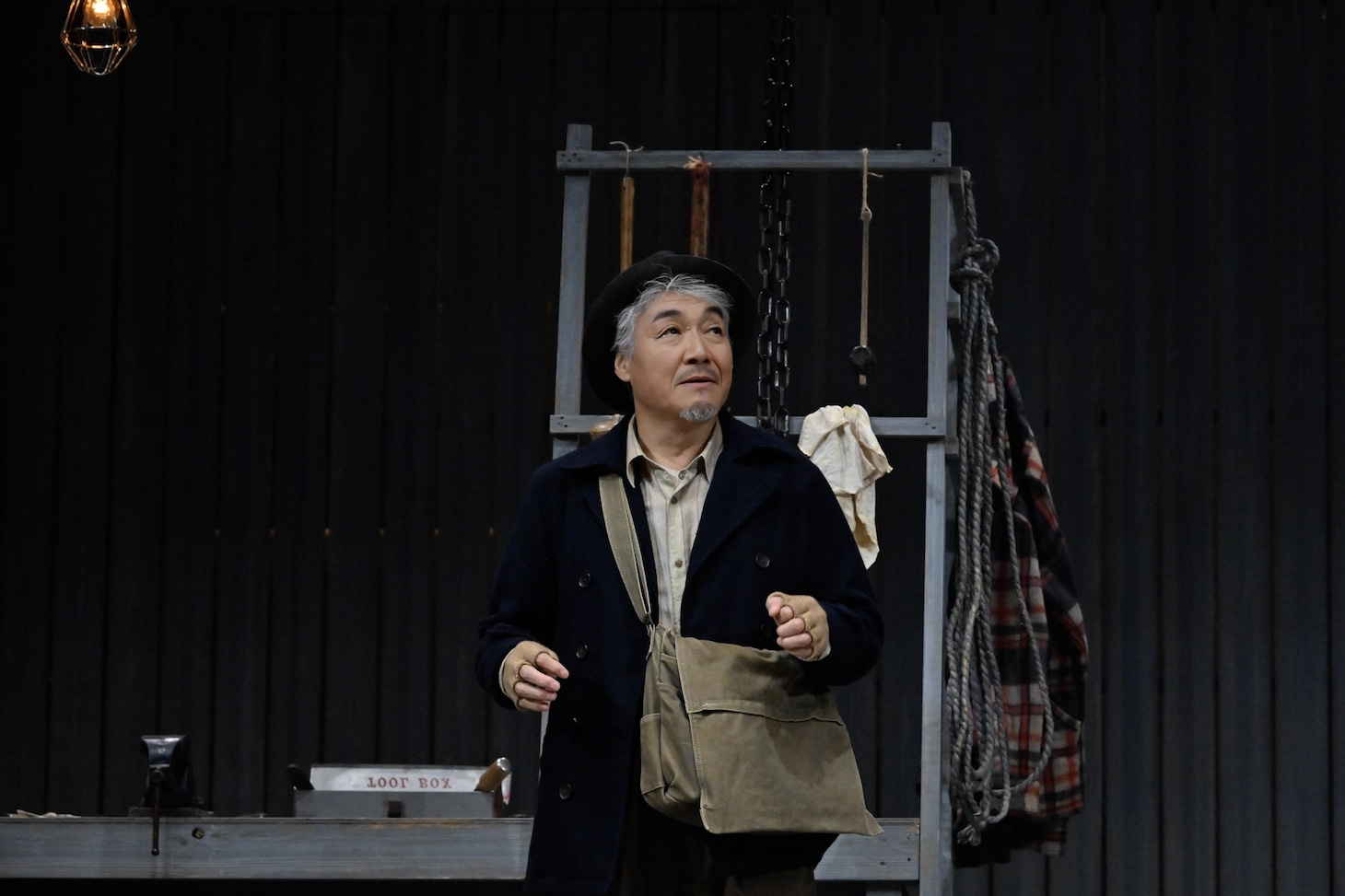 「すべての幸運を⼿にした男」より。（撮影：阿部章仁）