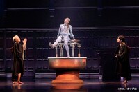 舞台「ハリー・ポッターと呪いの子」より。