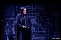 舞台「ハリー・ポッターと呪いの子」より。