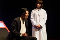 舞台「フォールポイント」より。