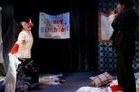 Quno「増える部屋」神奈川公演より。（撮影：青木哲）