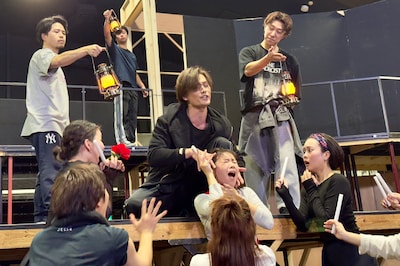 ミュージカル「サムシング・ロッテン」楽曲披露取材会より。