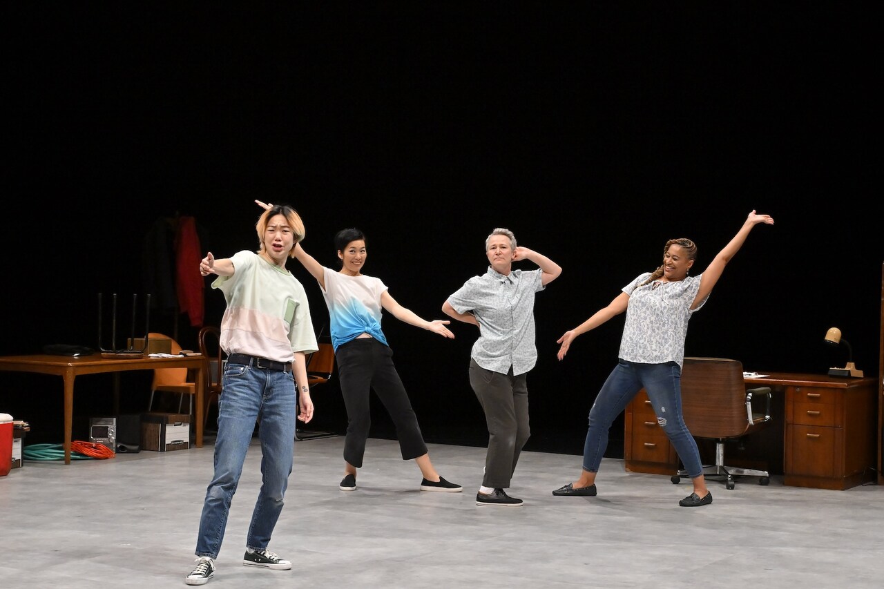 “失敗”テーマにした「鼻血」開幕、アヤ・オガワ「深い感謝の気持ちで胸がいっぱい」