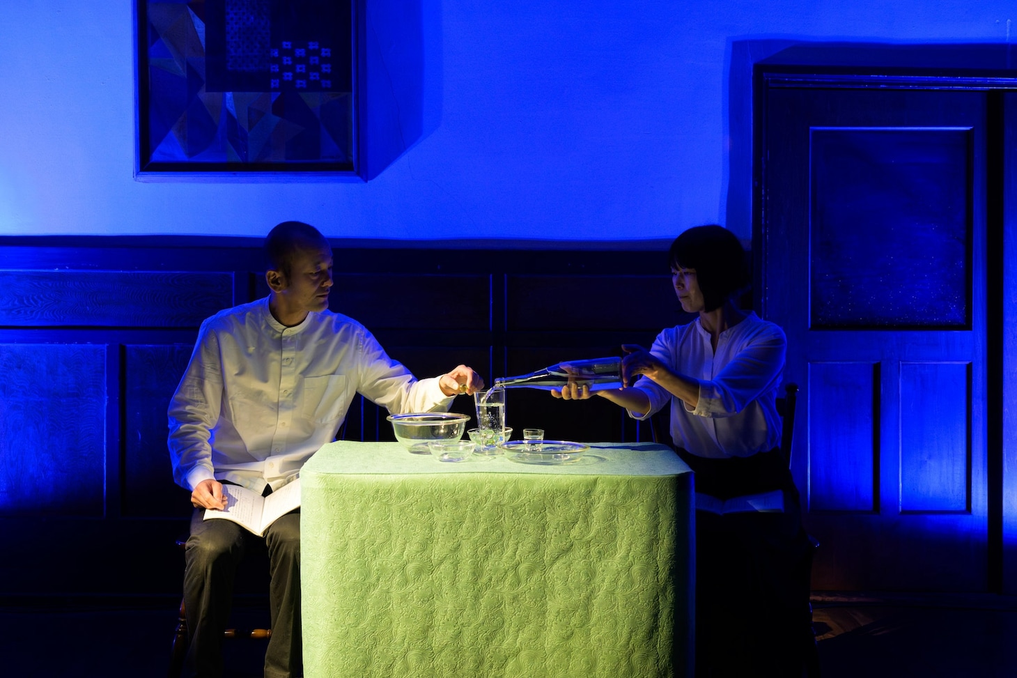 「MPAD2025」より、田中遊×広田ゆうみ「耳で楽しむ古事記～その5 天孫降臨」の様子。（撮影：松原豊）