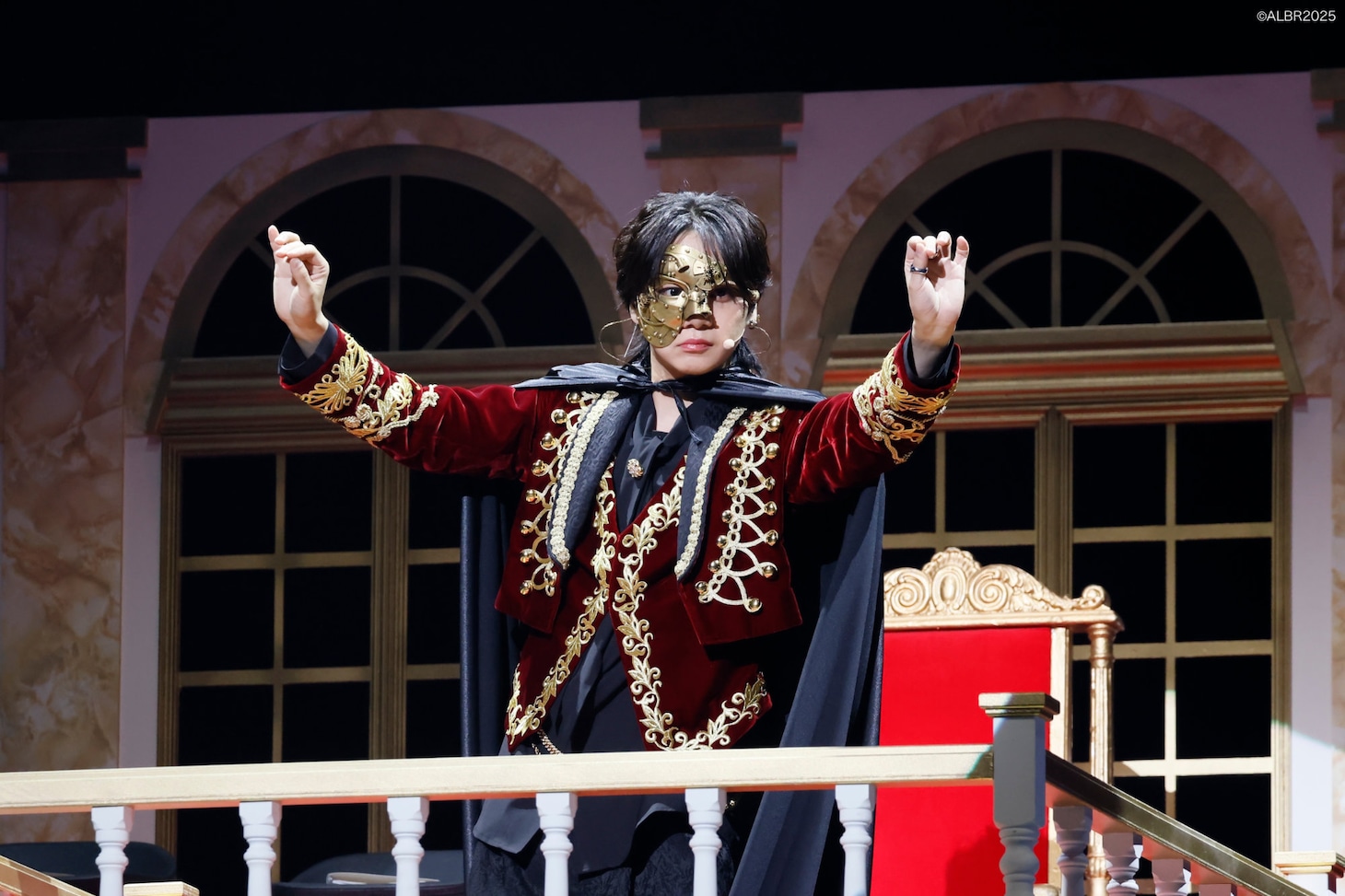 「ACTORS☆LEAGUE in Brain 2025」より、マスターの佐藤流司。©ALBR2025（撮影：小境勝巳、佐藤薫、冨田味我）