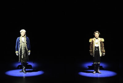 ディズニーミュージカル「美女と野獣」日本上演30周年特別カーテンコールより。（撮影：荒井健）©Disney