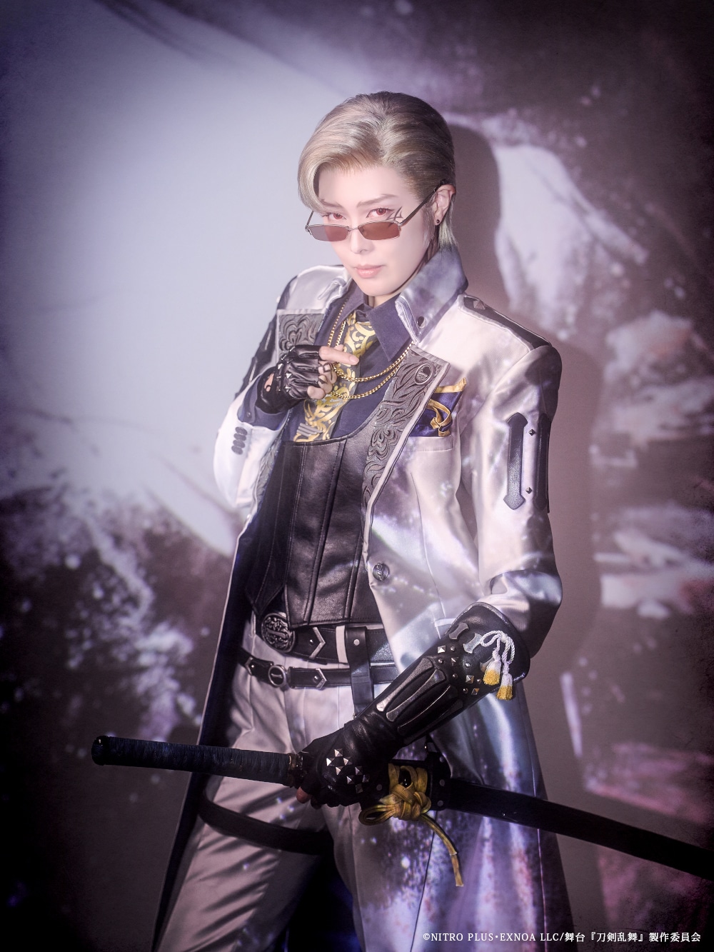 麻央侑希扮する山鳥毛。