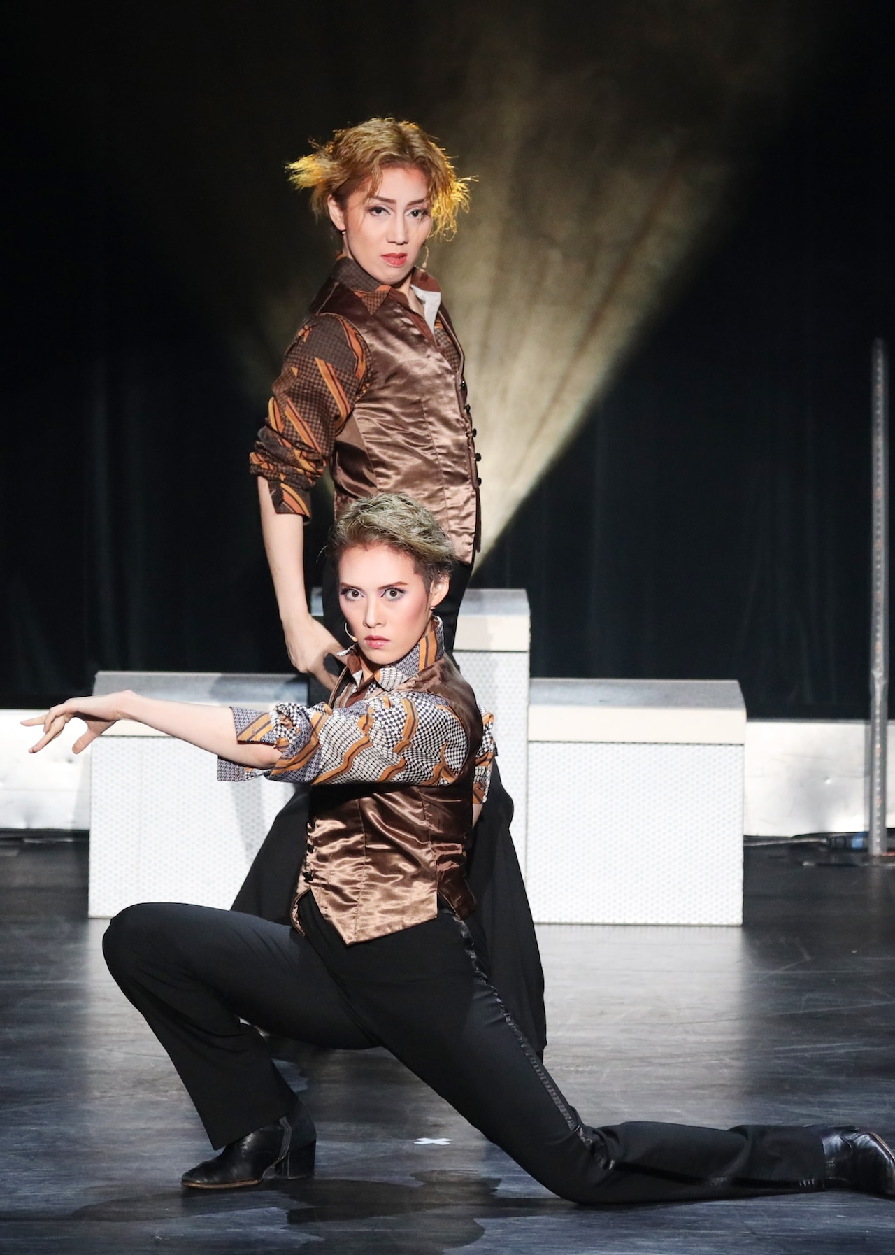 宝塚月組「BLUFF」東京芸術劇場・宝塚バウホールで上演、主演は風間柚