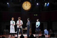 マーダーミステリーシアター「偽りの晩餐」より。（撮影：小境勝巳）