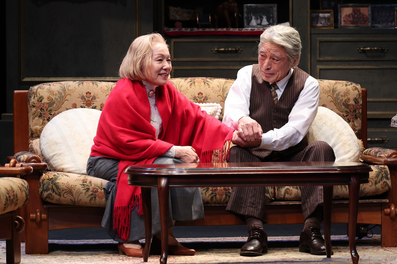 加藤健一と増子倭文江が老夫婦に扮する二人芝居、加藤健一事務所「請願」開幕